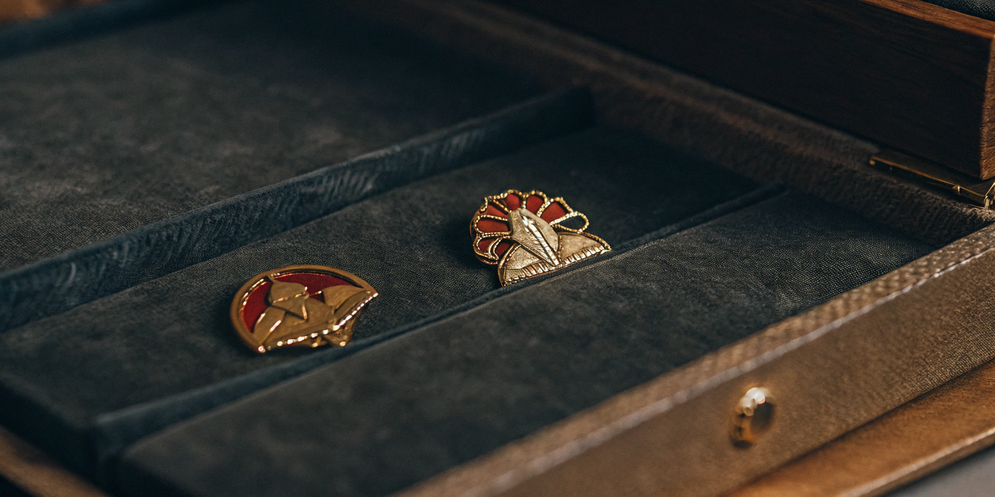 lapel-pins