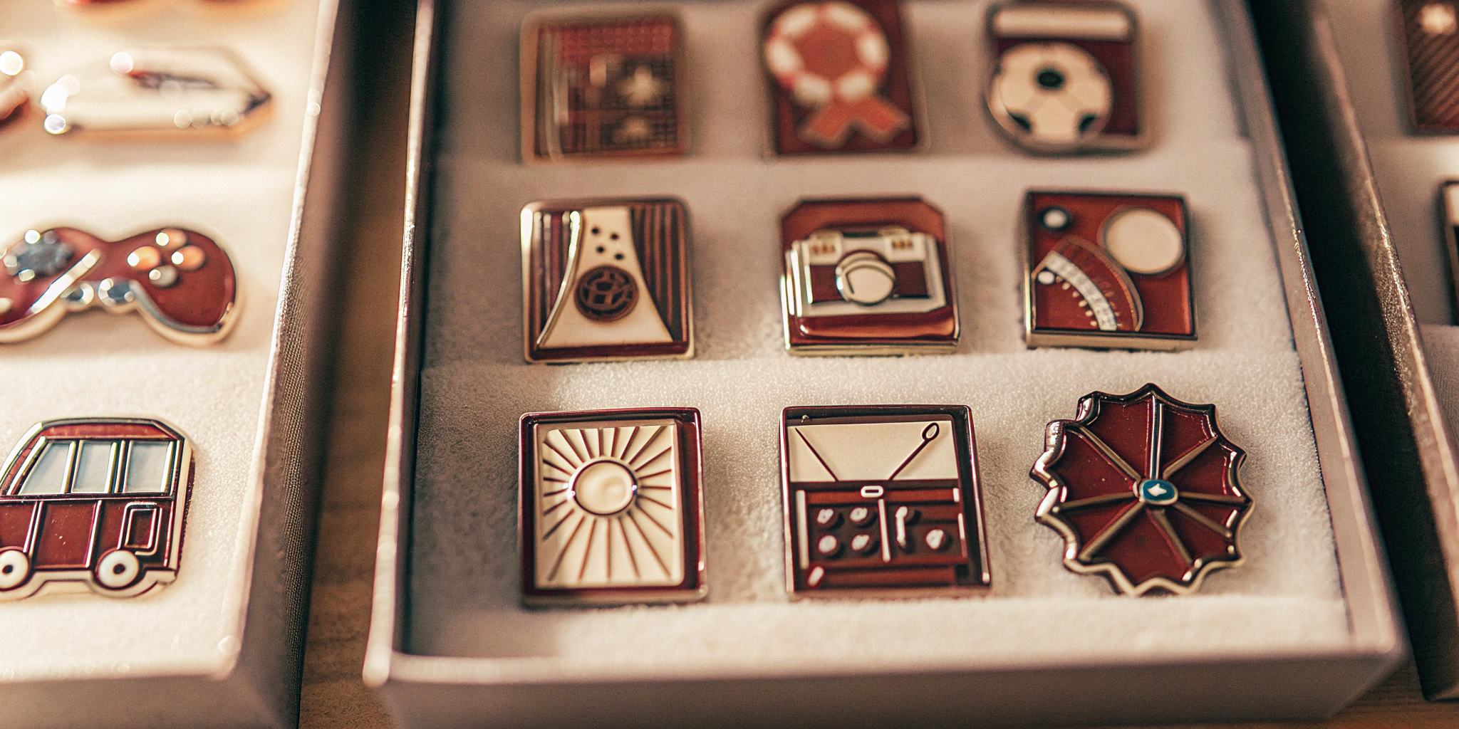 -lapel-pins-