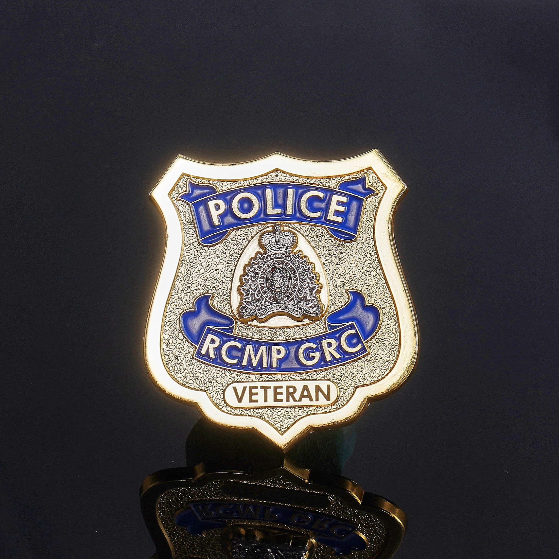 Police Rcmp Grc Veteran Lapel Pins