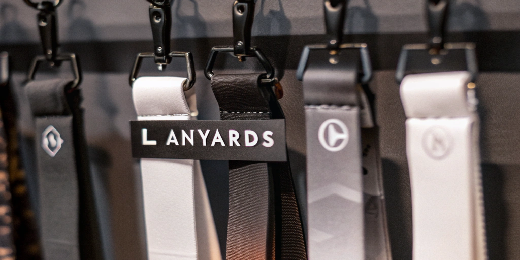 custom-lanyards